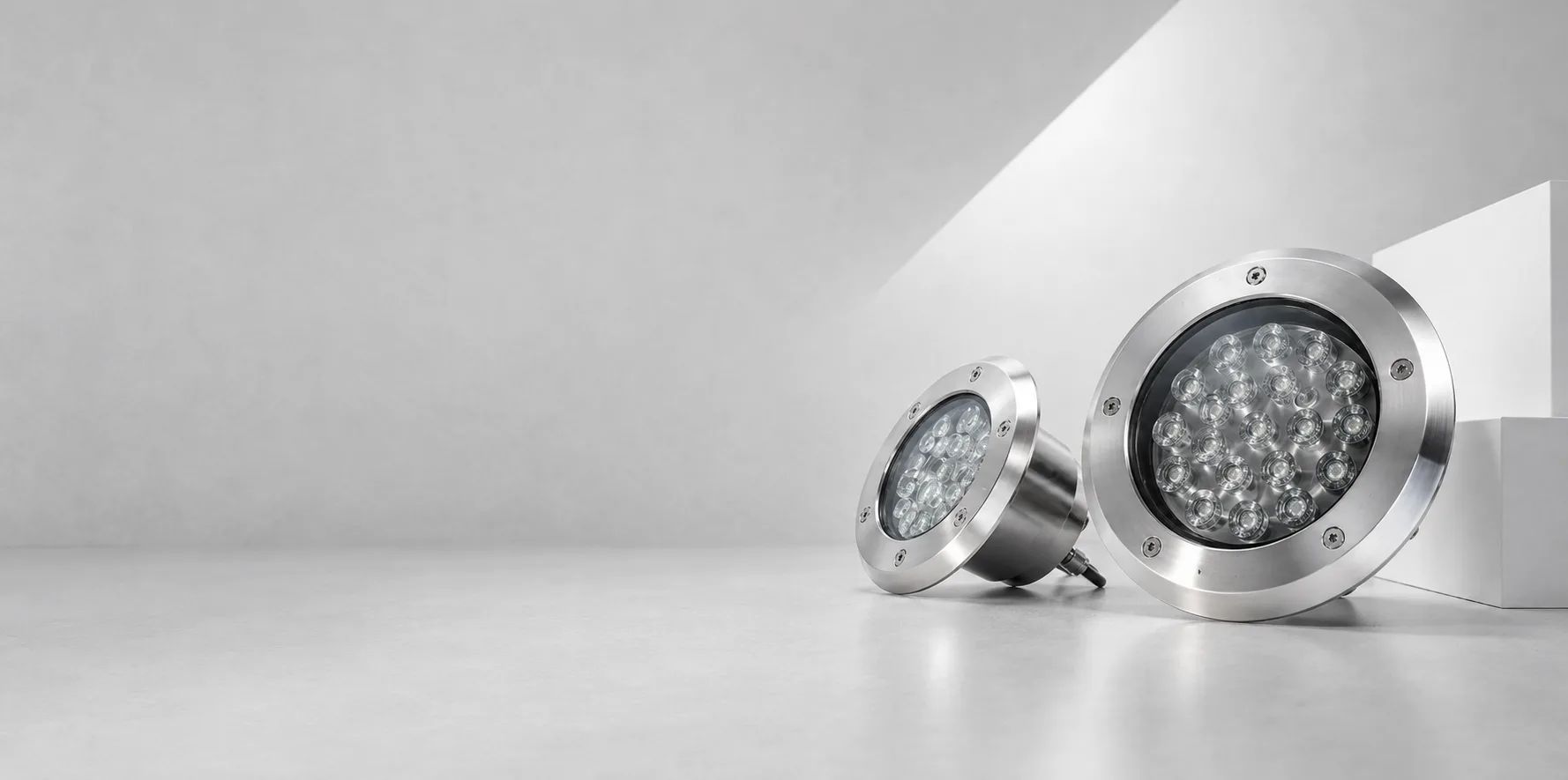 Lampu Kolam Renang & Air Mancur